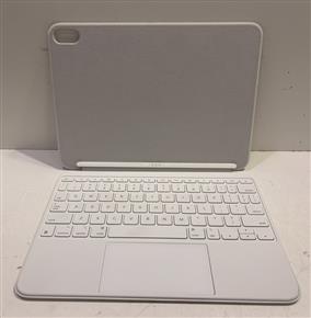APPLE MAGIC KEYBOARD FOLIO IPAD 10TH GEN A2695 Like New | Buya